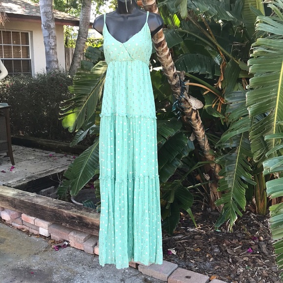 En crème Polkadot chiffon tiered dress - Picture 3 of 12